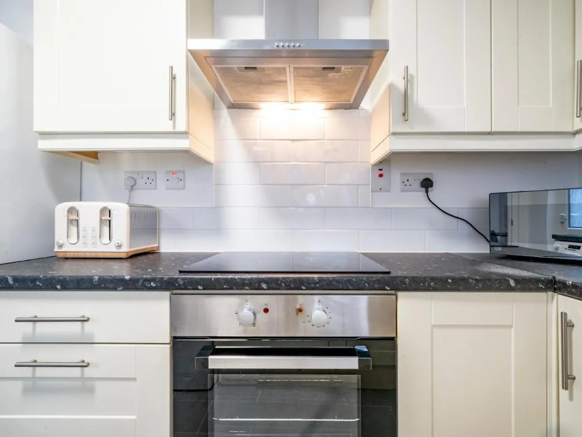Pass The Keys Mccracken'S Townhouse - 10 Min Walk To City Centre بلفاست