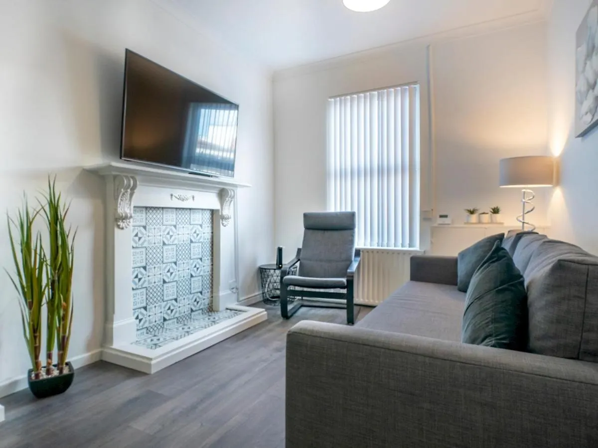 Contactos de Pass The Keys Mccracken\'S Townhouse - 10 Min Walk To City Centre
